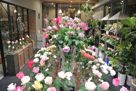 「フラワーショップキクチ」　（岡山県美作市）の花屋店舗写真3